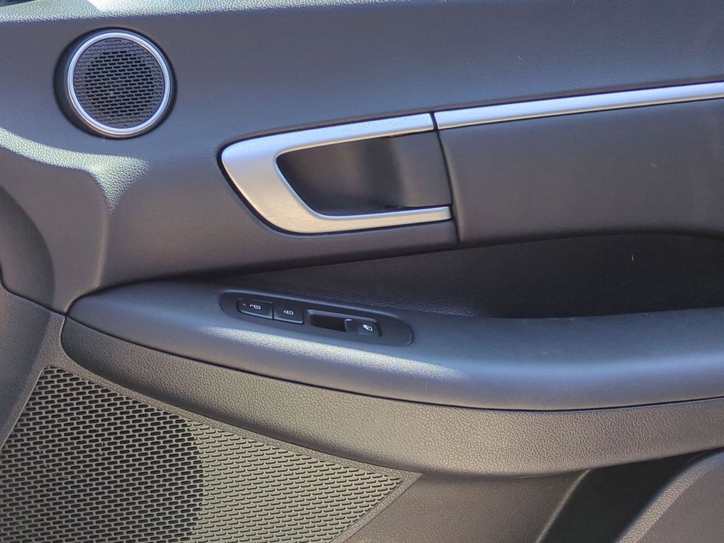 Thumbnail: 2025 Hyundai Sonata - 33