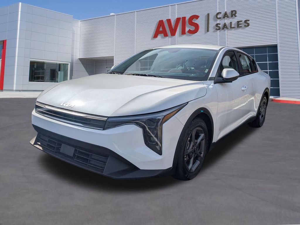 Thumbnail: 2025 Kia K4 - 1