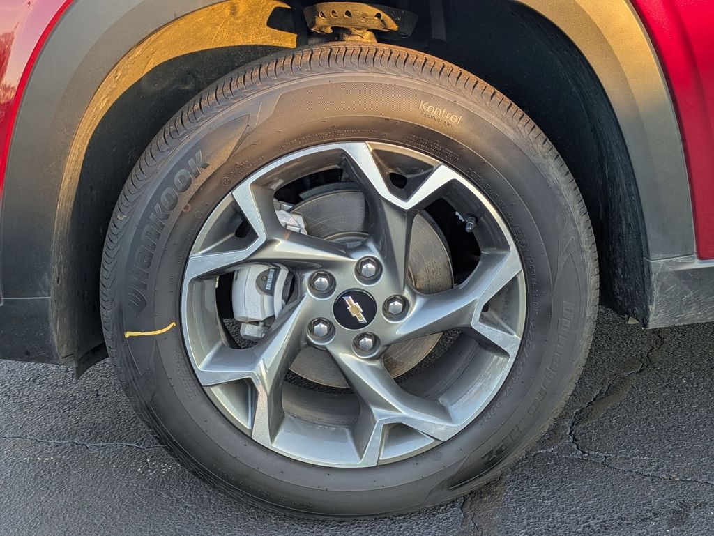 Thumbnail: 2025 Chevrolet Trax - 27