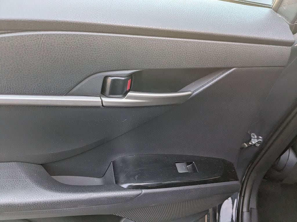 Thumbnail: 2025 Toyota Camry - 27