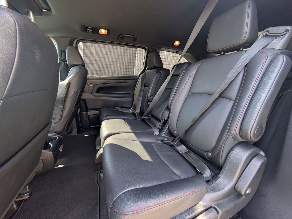 Thumbnail: 2025 Honda Odyssey - 24