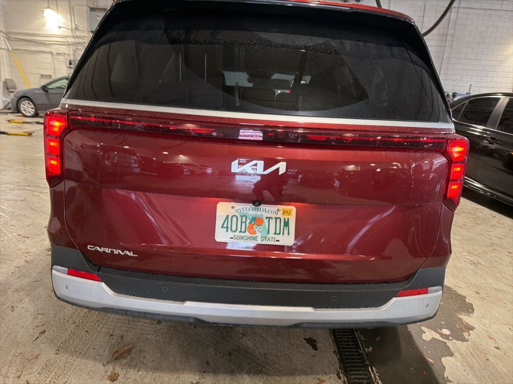 Thumbnail: 2025 Kia Carnival - 6