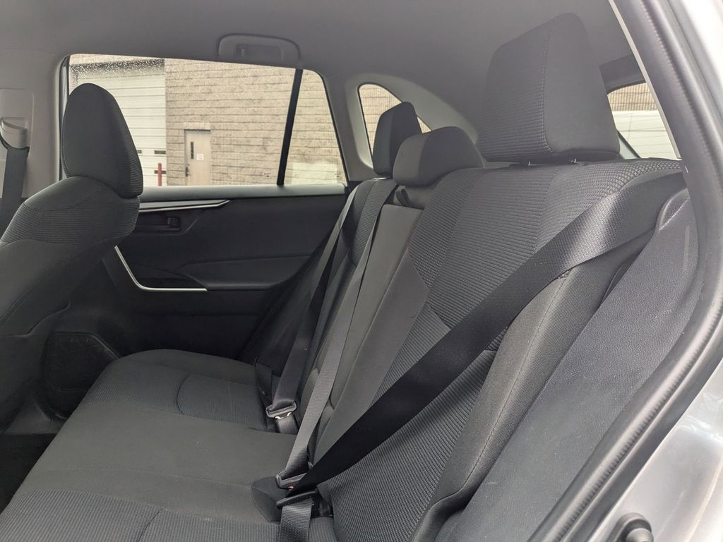 Thumbnail: 2025 Toyota RAV4 - 25