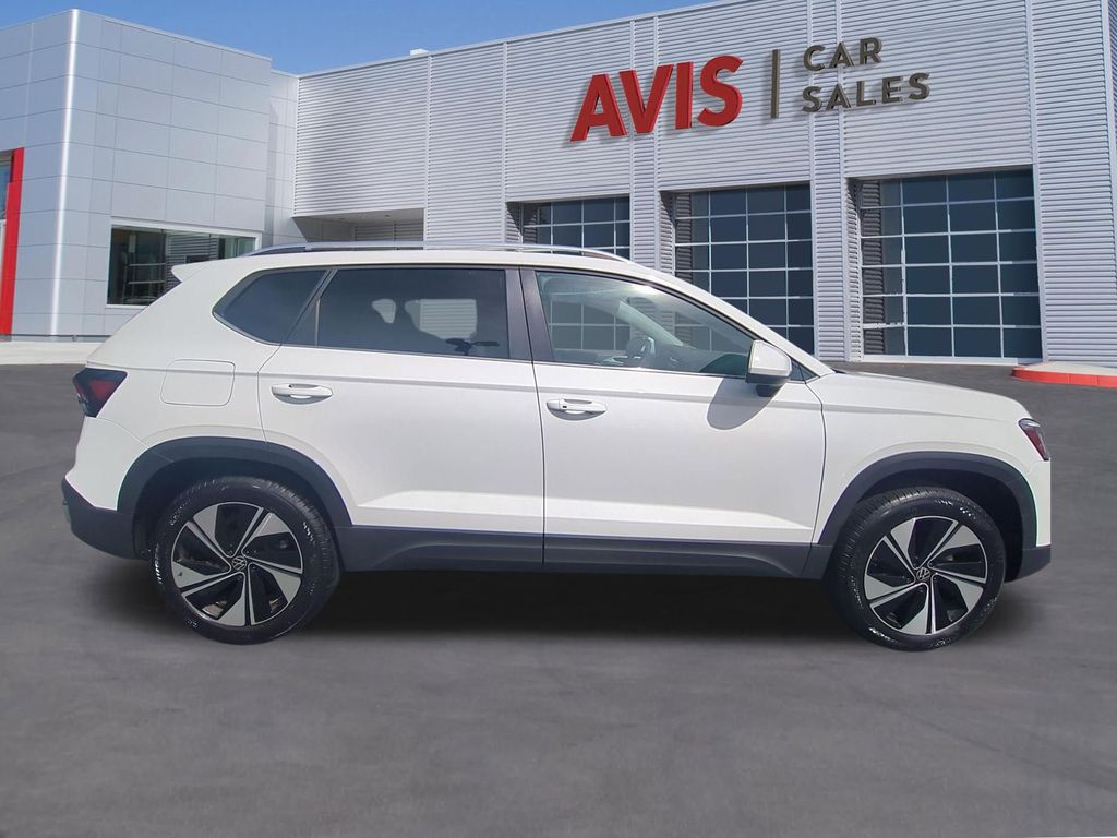 Thumbnail: 2025 Volkswagen Taos - 5