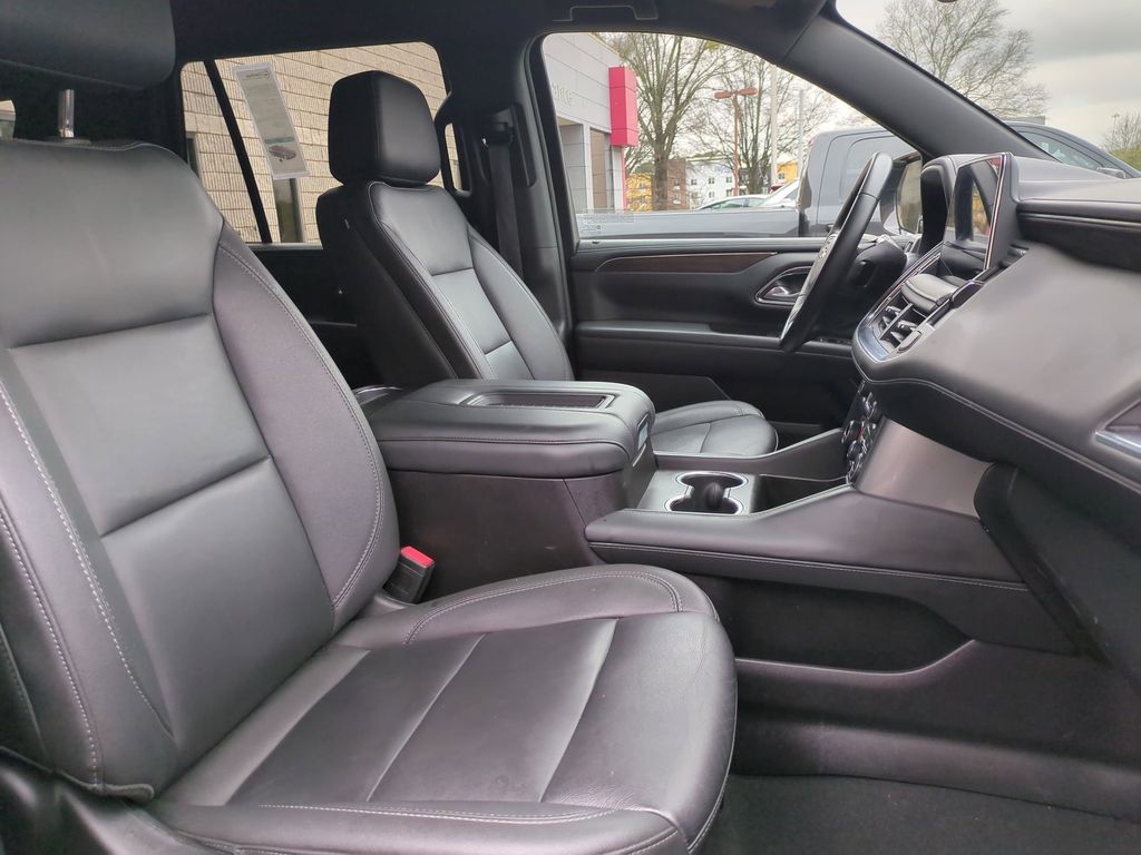 Thumbnail: 2024 Chevrolet Tahoe - 32