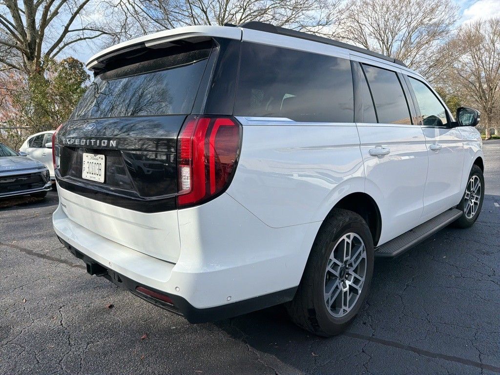 Thumbnail: 2025 Ford Expedition - 5