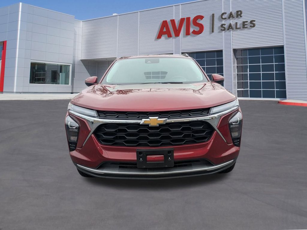 Thumbnail: 2025 Chevrolet Trax - 2