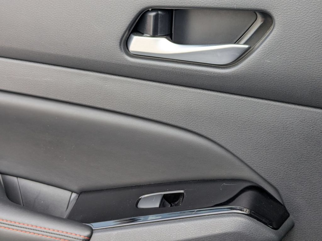 2025 Nissan Altima SR - Photo 26