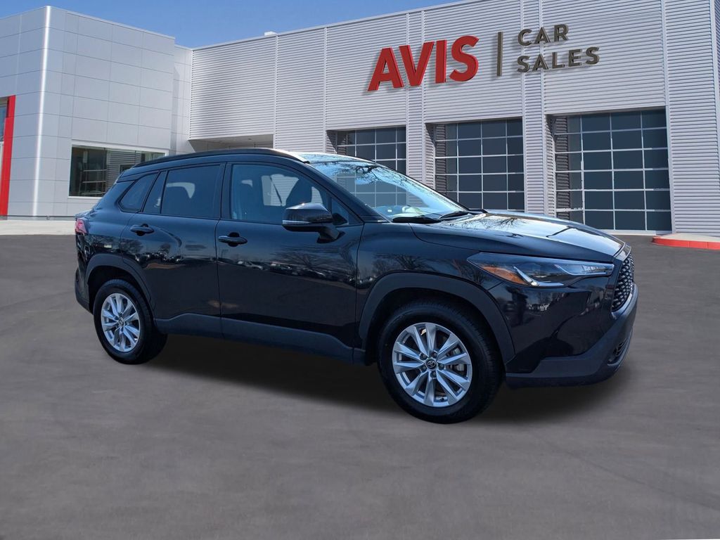 Thumbnail: 2024 Toyota Corolla Cross - 3