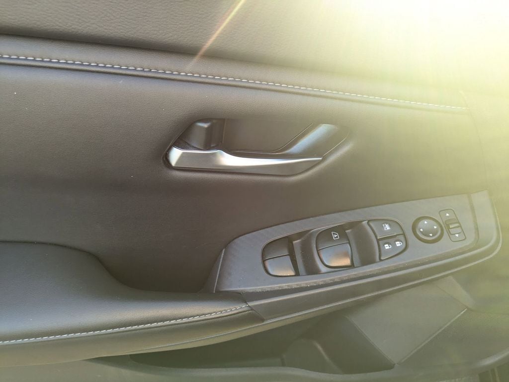 Thumbnail: 2024 Nissan Sentra - 10