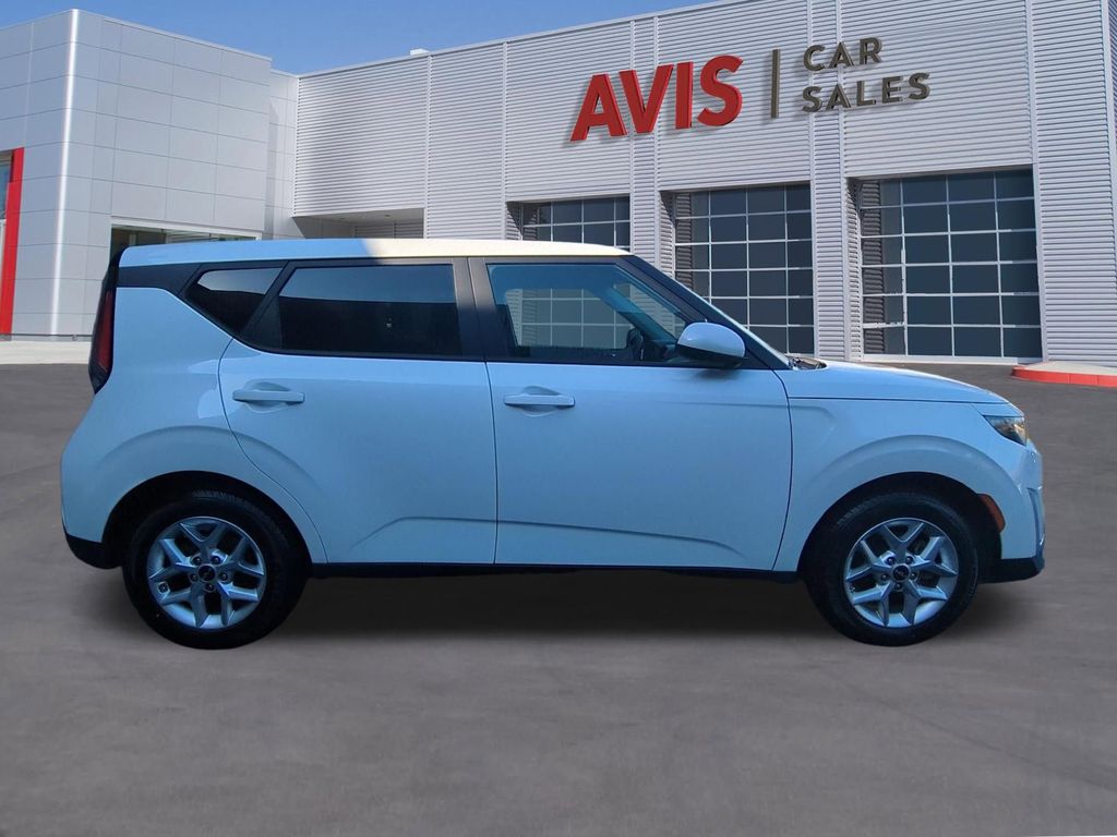Thumbnail: 2024 Kia Soul - 5