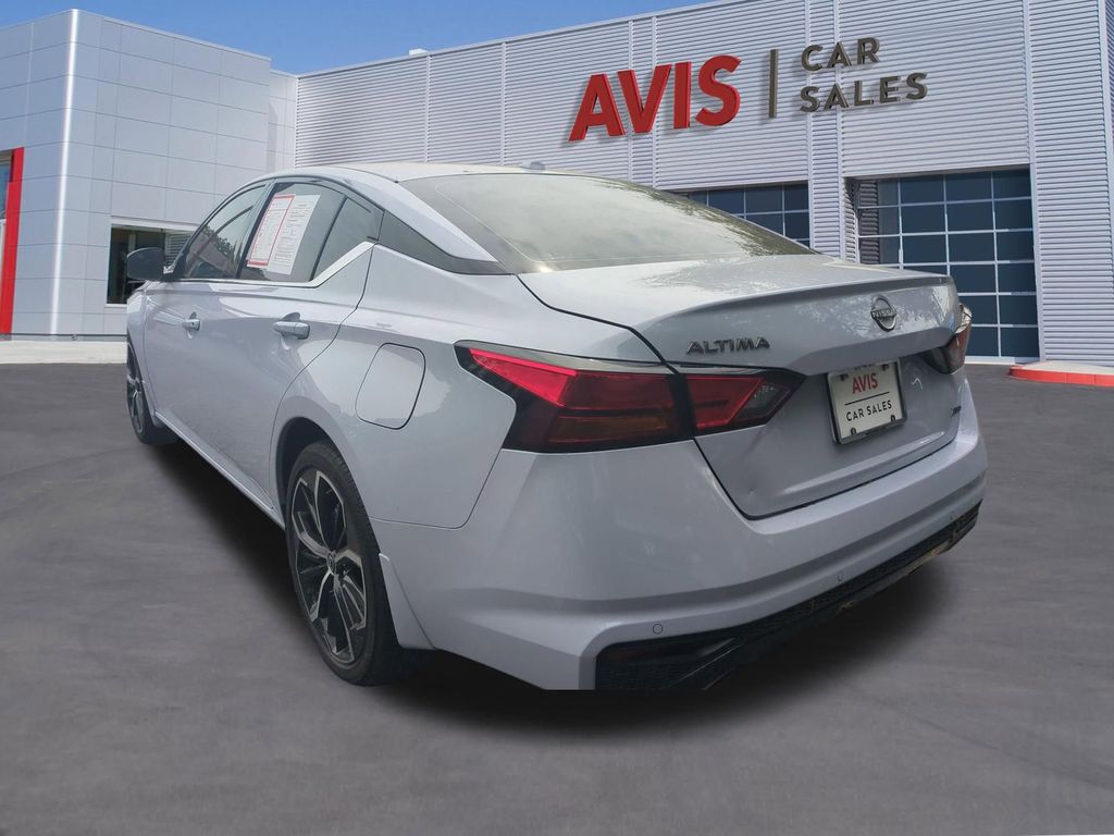 Thumbnail: 2025 Nissan Altima - 9