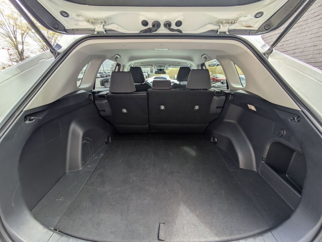 Thumbnail: 2025 Toyota RAV4 - 30