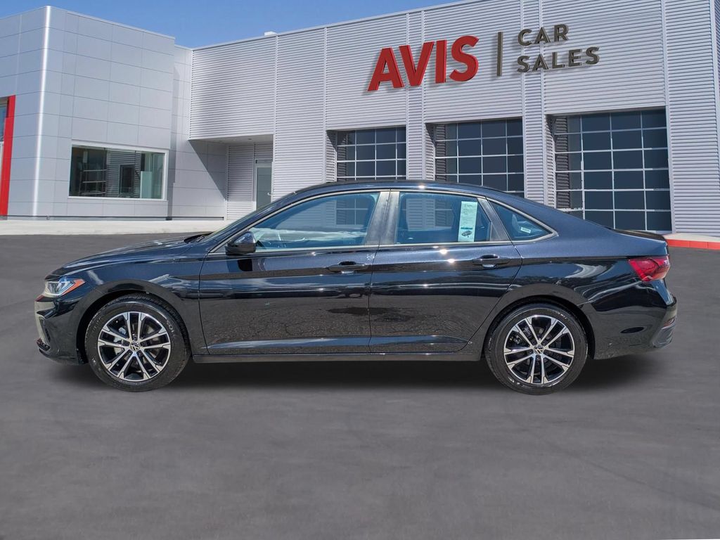 Thumbnail: 2025 Volkswagen Jetta - 10