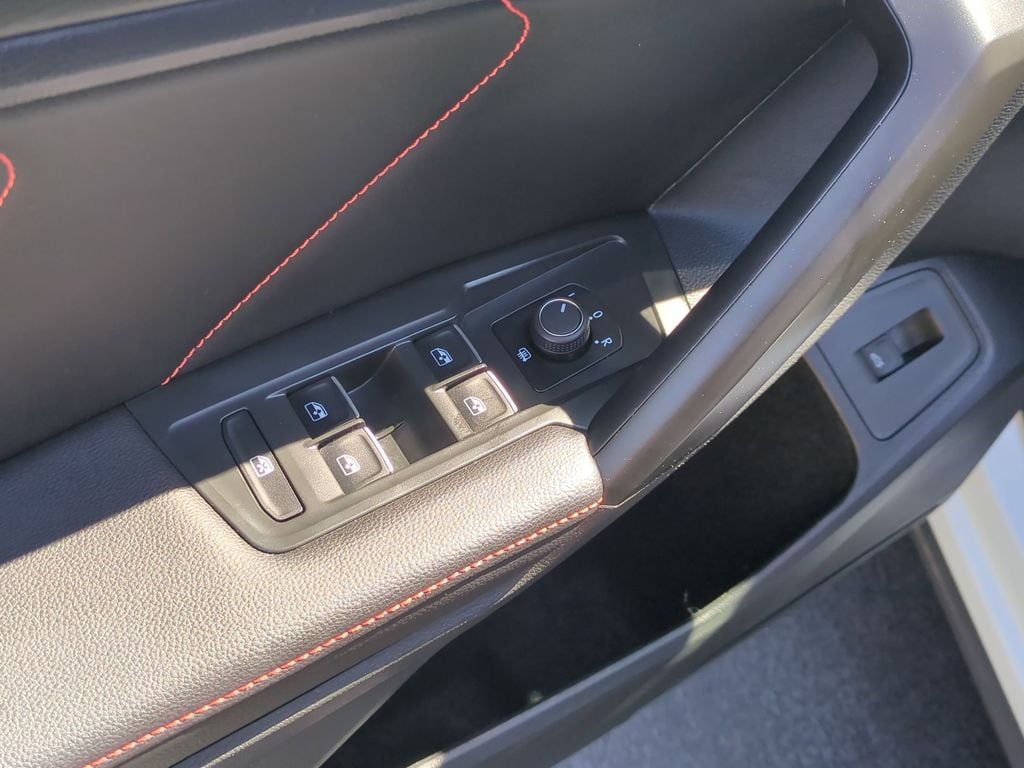 Thumbnail: 2024 Volkswagen Tiguan - 13