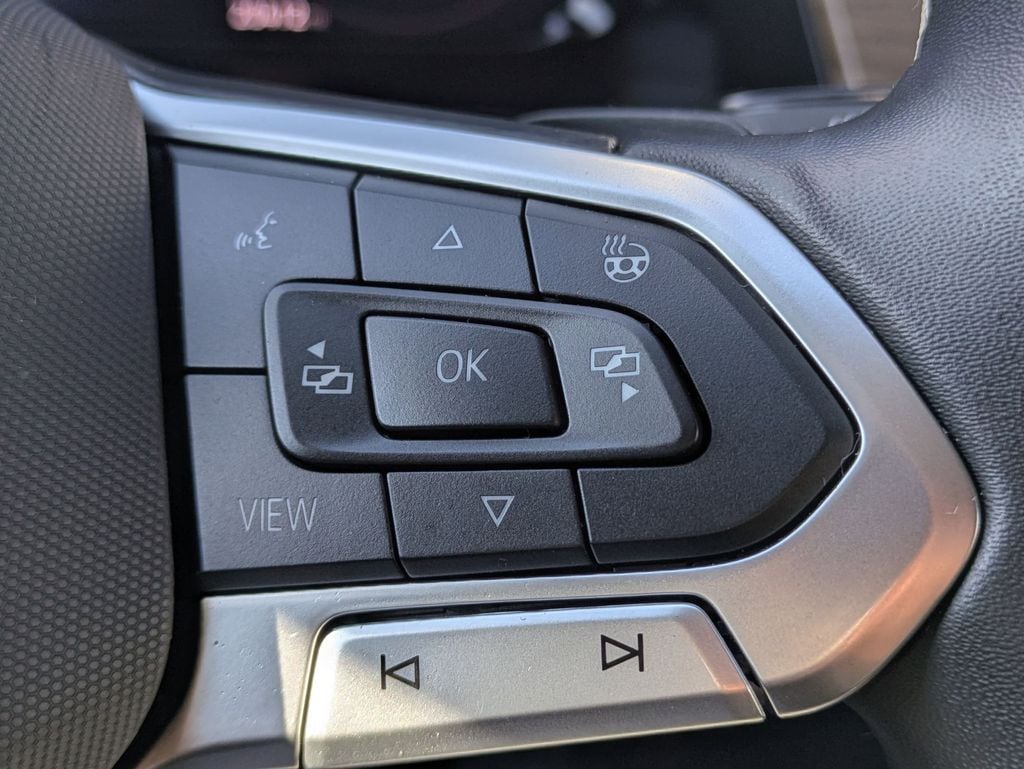 Thumbnail: 2025 Volkswagen Atlas - 18