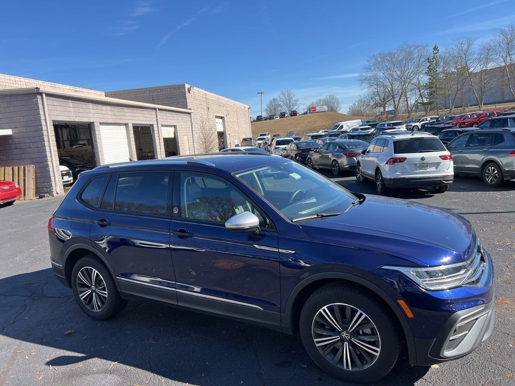Certified 2024 Volkswagen Tiguan 2.0T SE SUV