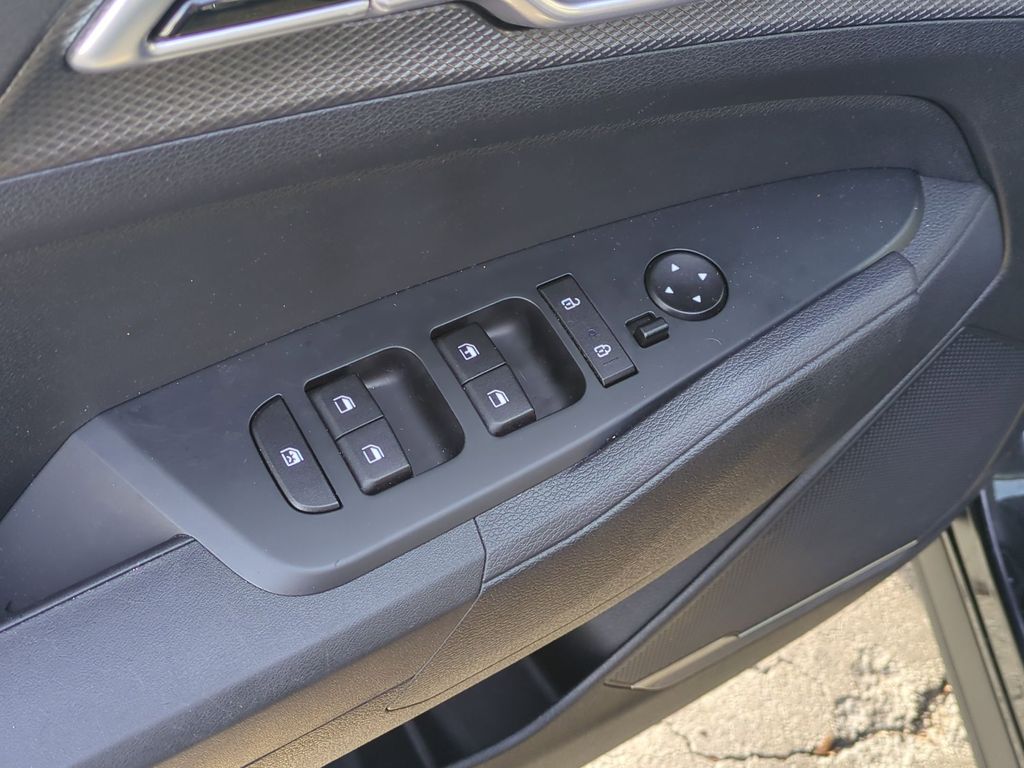 Thumbnail: 2024 Kia Sportage - 13