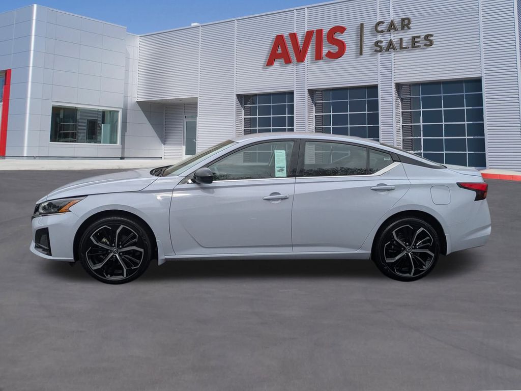 Thumbnail: 2025 Nissan Altima - 10