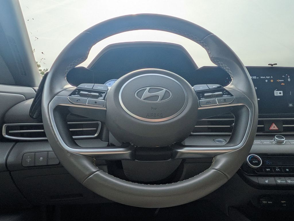 Thumbnail: 2025 Hyundai Elantra - 22