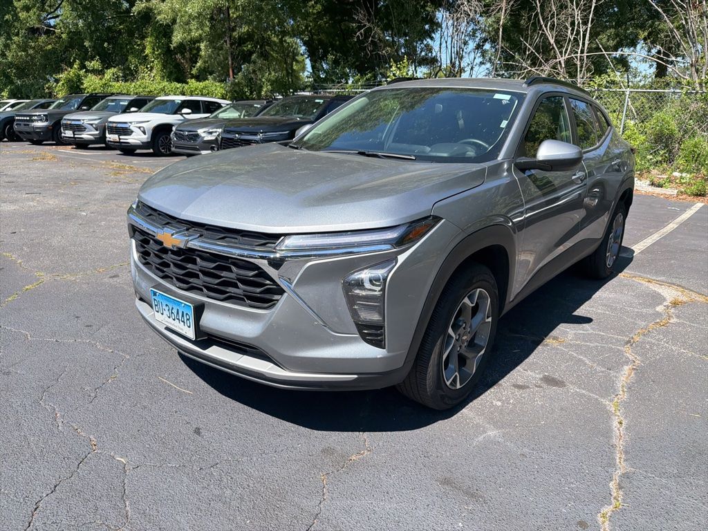 Thumbnail: 2025 Chevrolet Trax - 1