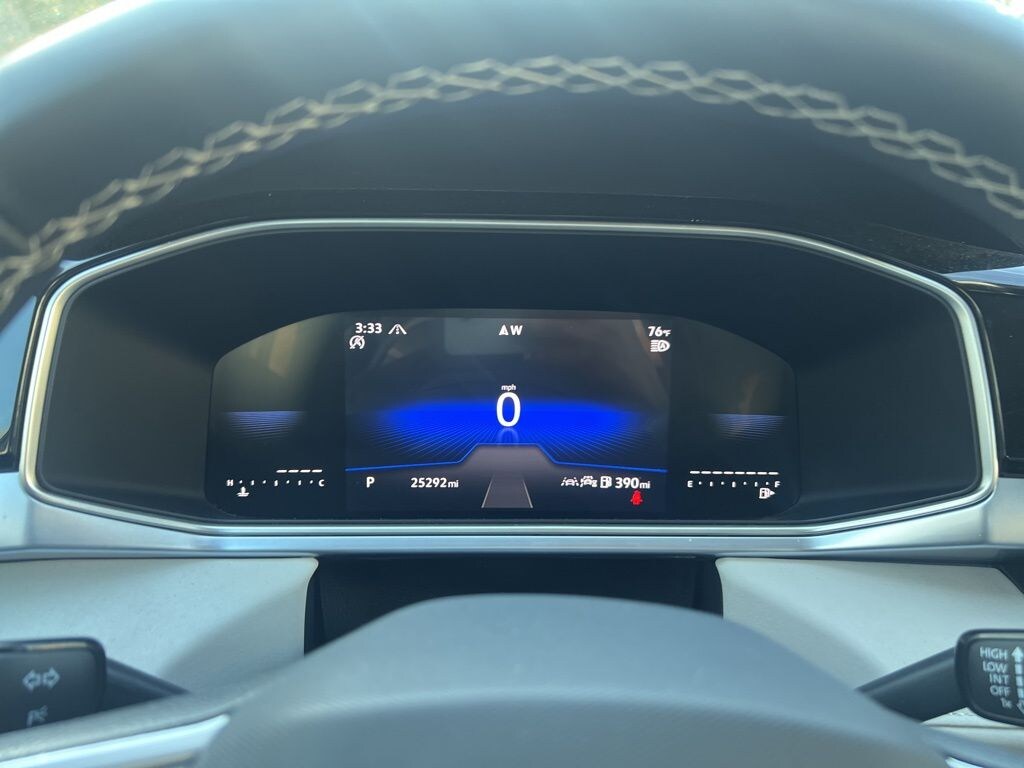 Certified 2025 Volkswagen Taos 1.5T SE SUV