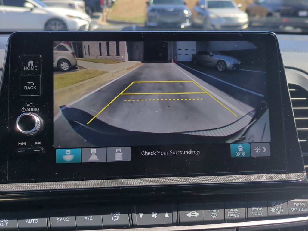 Thumbnail: 2025 Honda Odyssey - 17