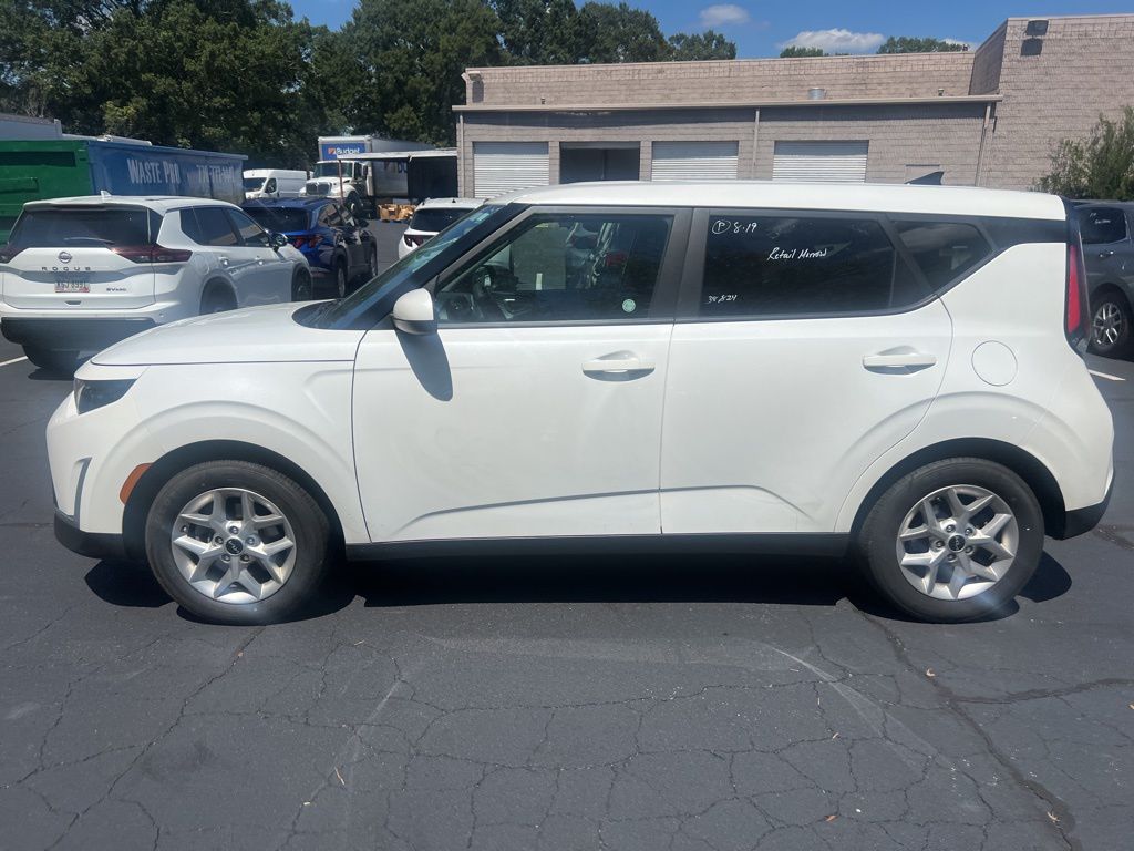 Thumbnail: 2024 Kia Soul - 6