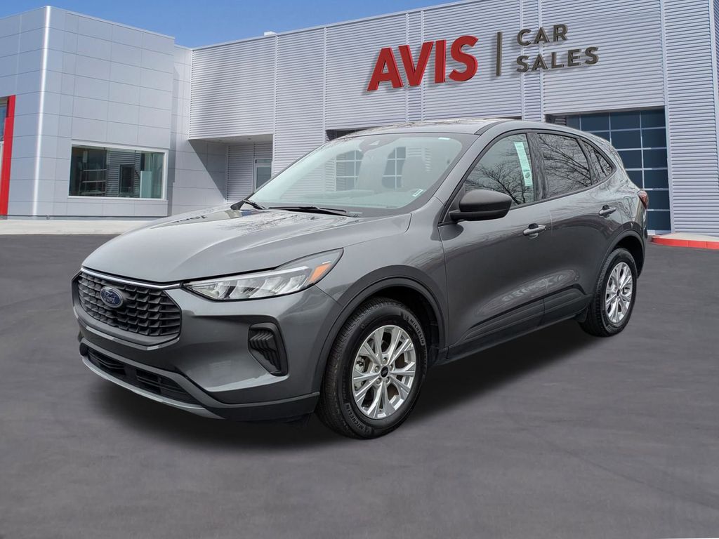 2025 Ford Escape Active's photo