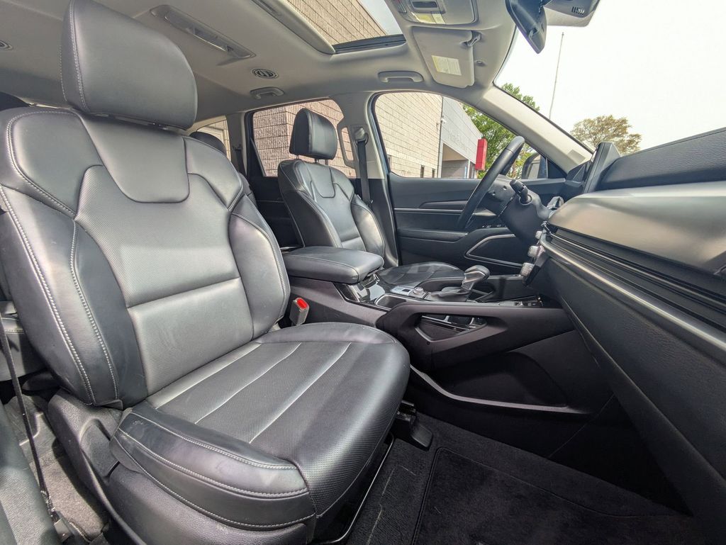 Thumbnail: 2025 Kia Telluride - 31