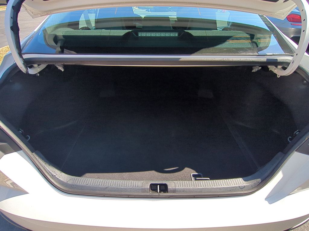 Thumbnail: 2025 Toyota Camry - 29