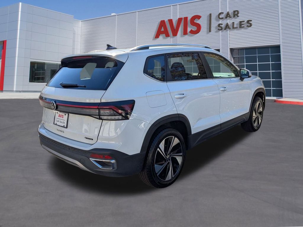 Thumbnail: 2025 Volkswagen Taos - 6