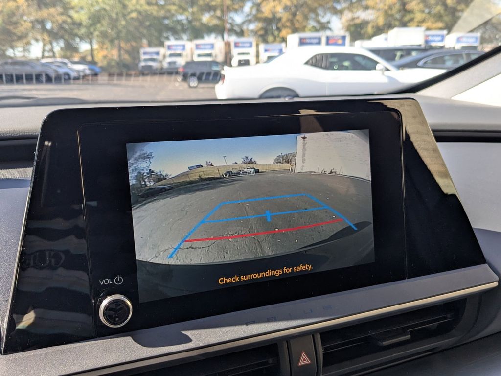 Thumbnail: 2024 Toyota Prius - 19