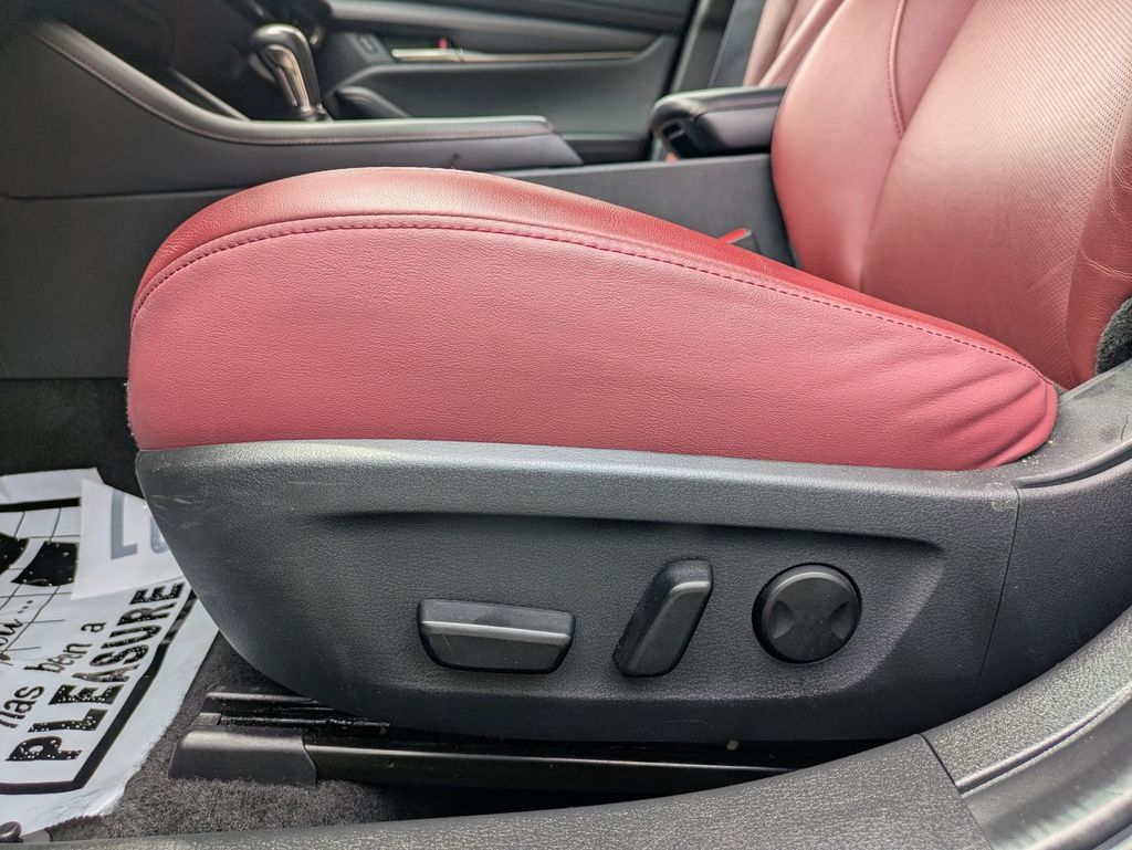 Thumbnail: 2025 Mazda Mazda3 - 14