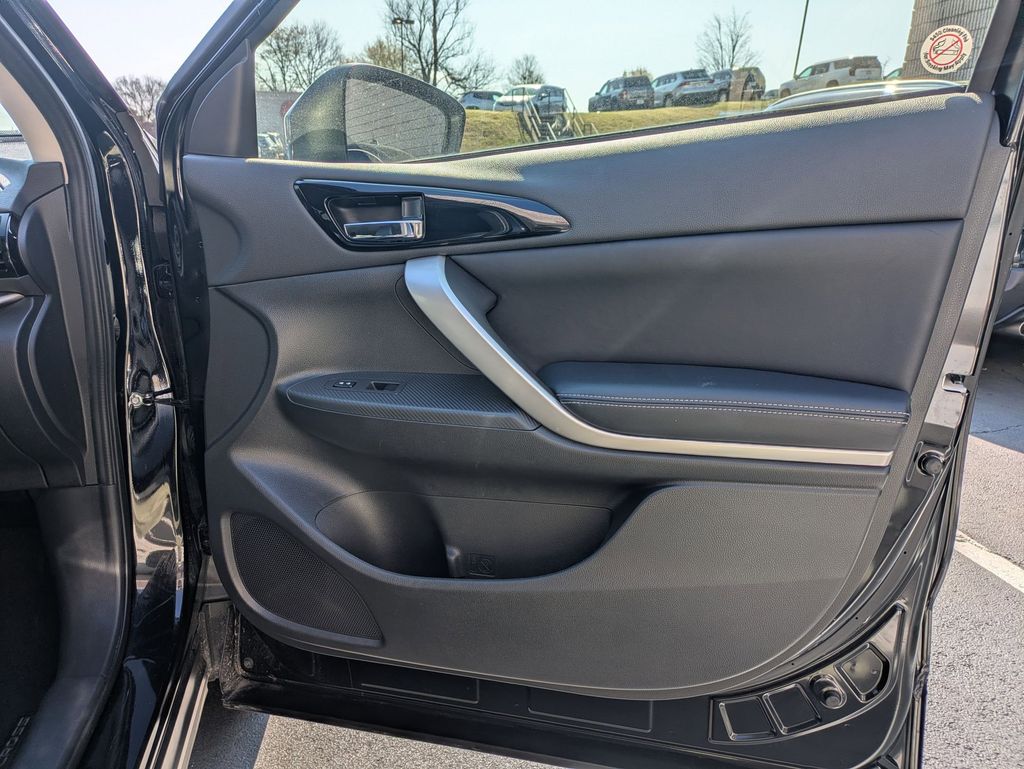 Thumbnail: 2025 Mitsubishi Eclipse Cross - 32