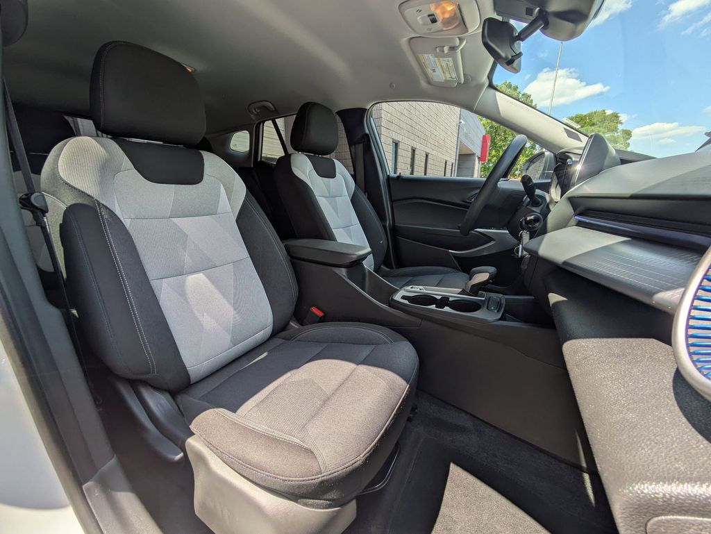 Thumbnail: 2025 Chevrolet Trax - 31