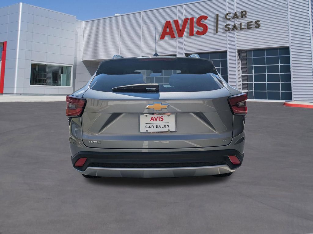 Thumbnail: 2025 Chevrolet Trax - 7