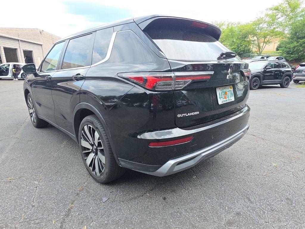 Thumbnail: 2025 Mitsubishi Outlander - 7
