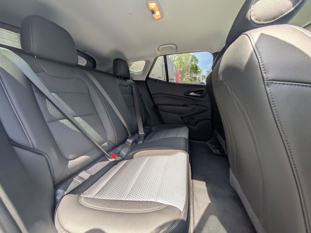 Thumbnail: 2025 Chevrolet Trax - 28