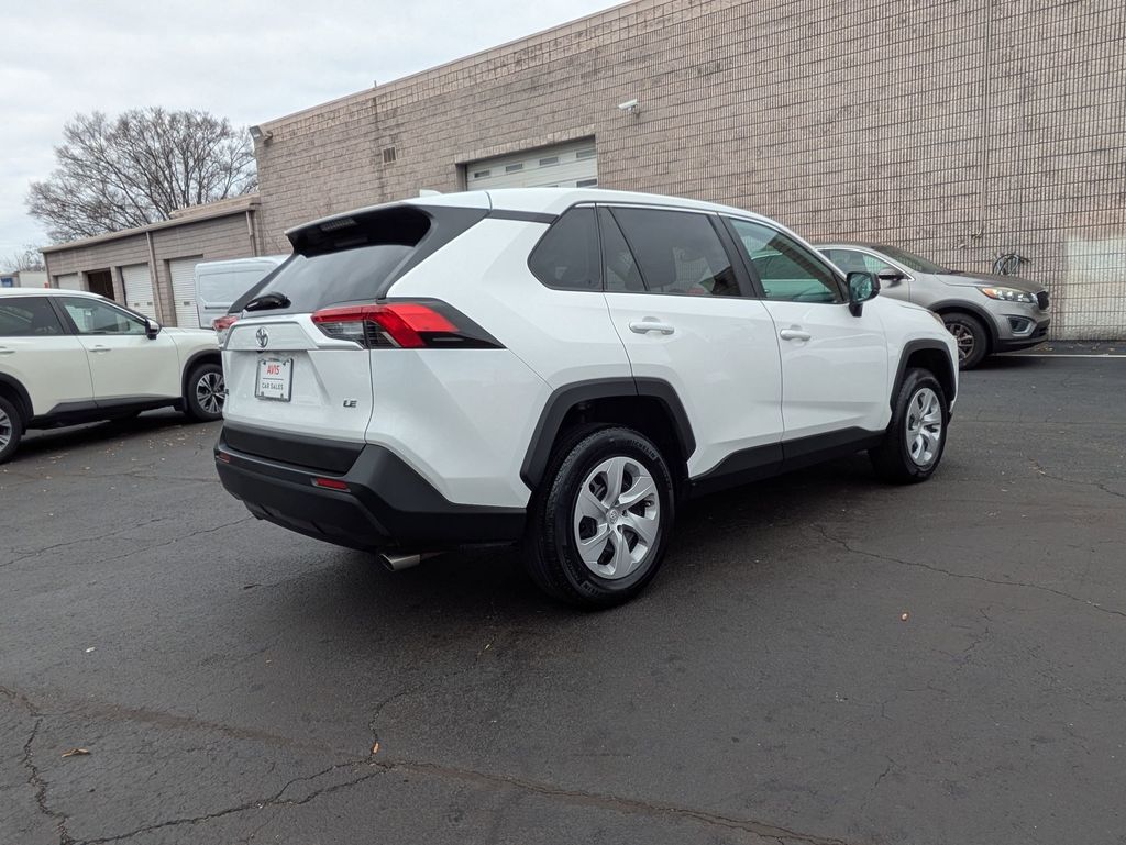 Thumbnail: 2024 Toyota RAV4 - 6