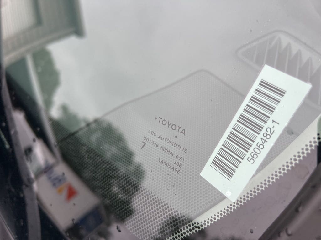 Thumbnail: 2025 Toyota RAV4 - 6