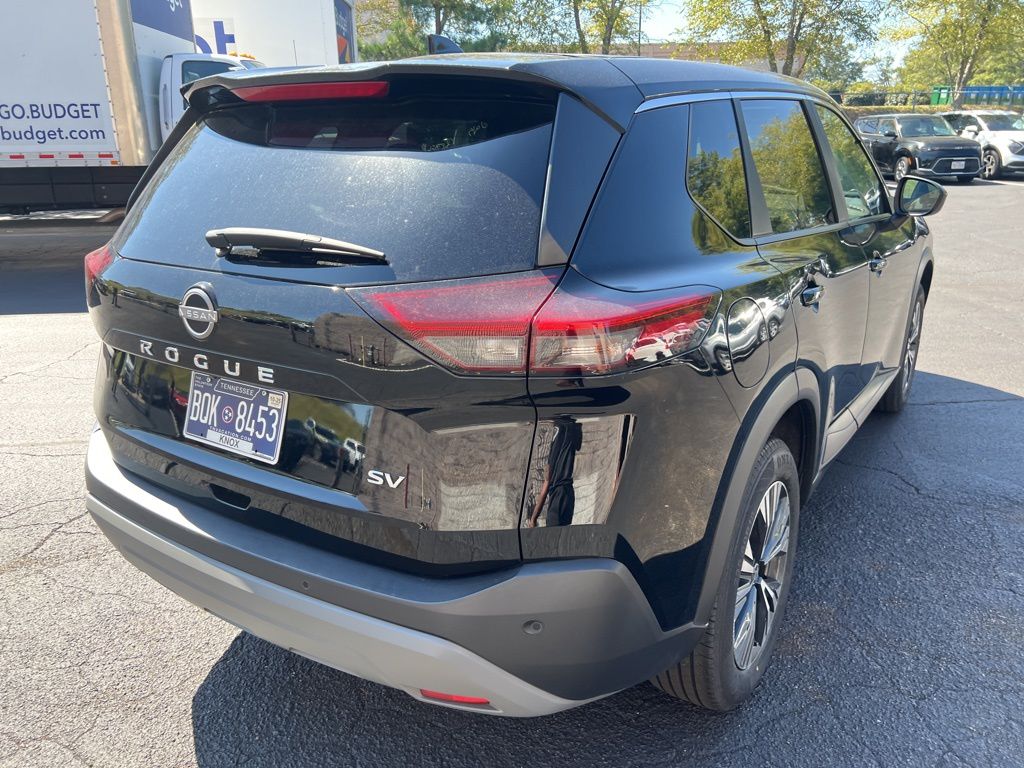 Thumbnail: 2023 Nissan Rogue - 9