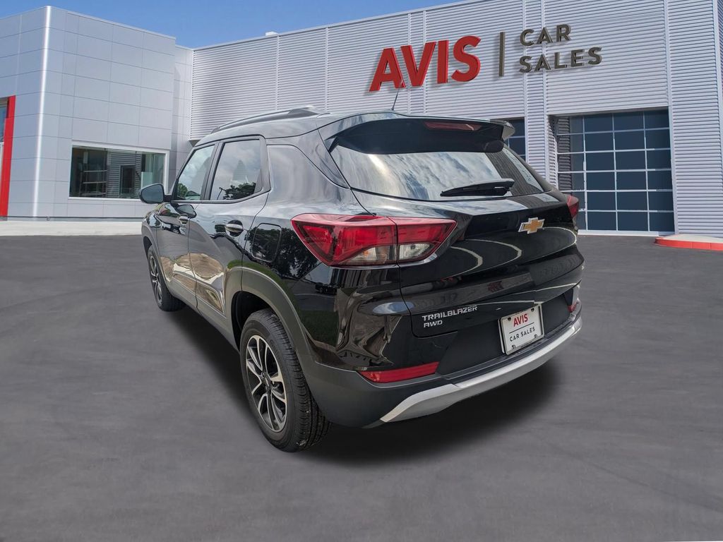 Thumbnail: 2025 Chevrolet TrailBlazer - 9