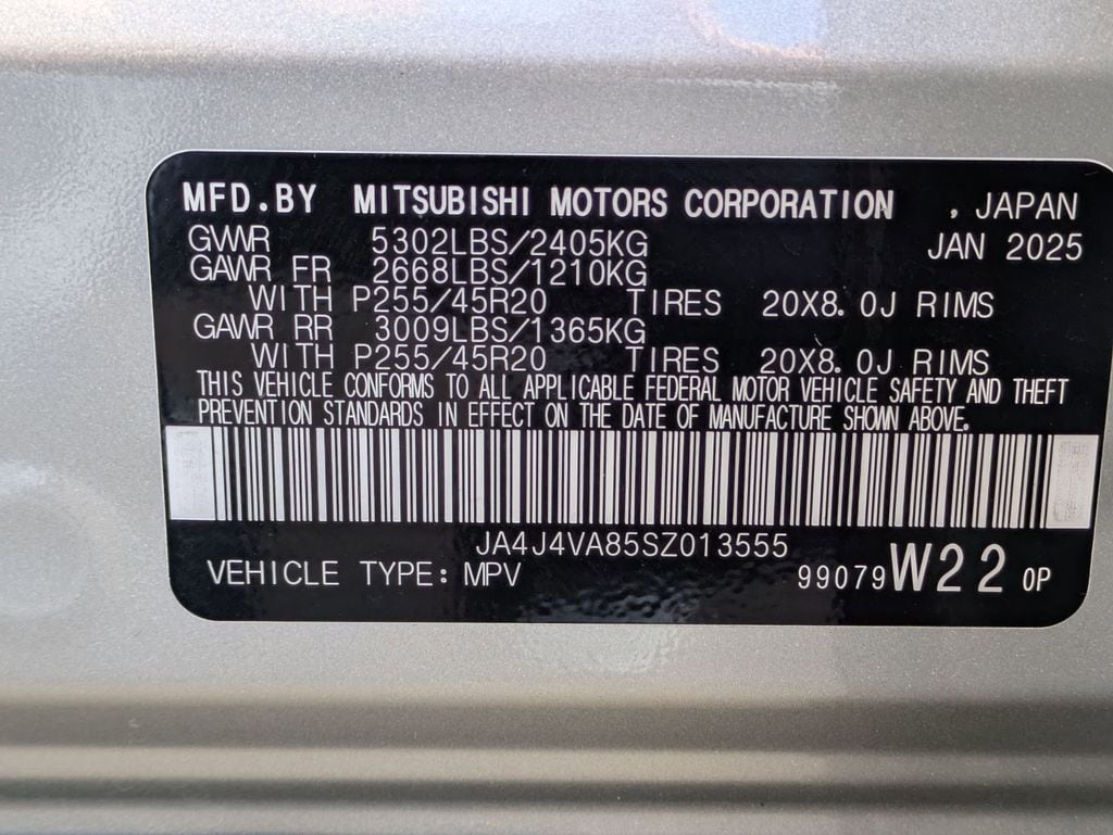 Thumbnail: 2025 Mitsubishi Outlander - 32