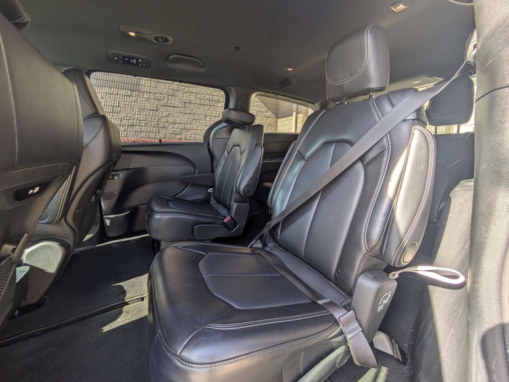 Thumbnail: 2025 Chrysler Pacifica - 26