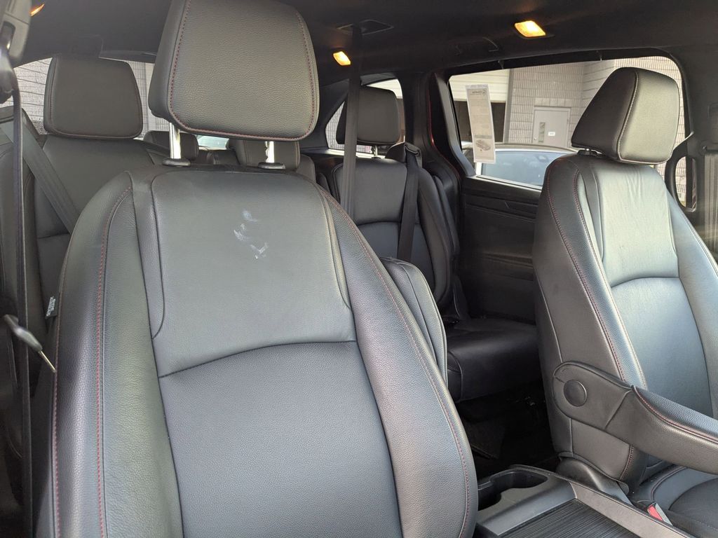 Thumbnail: 2025 Honda Odyssey - 28