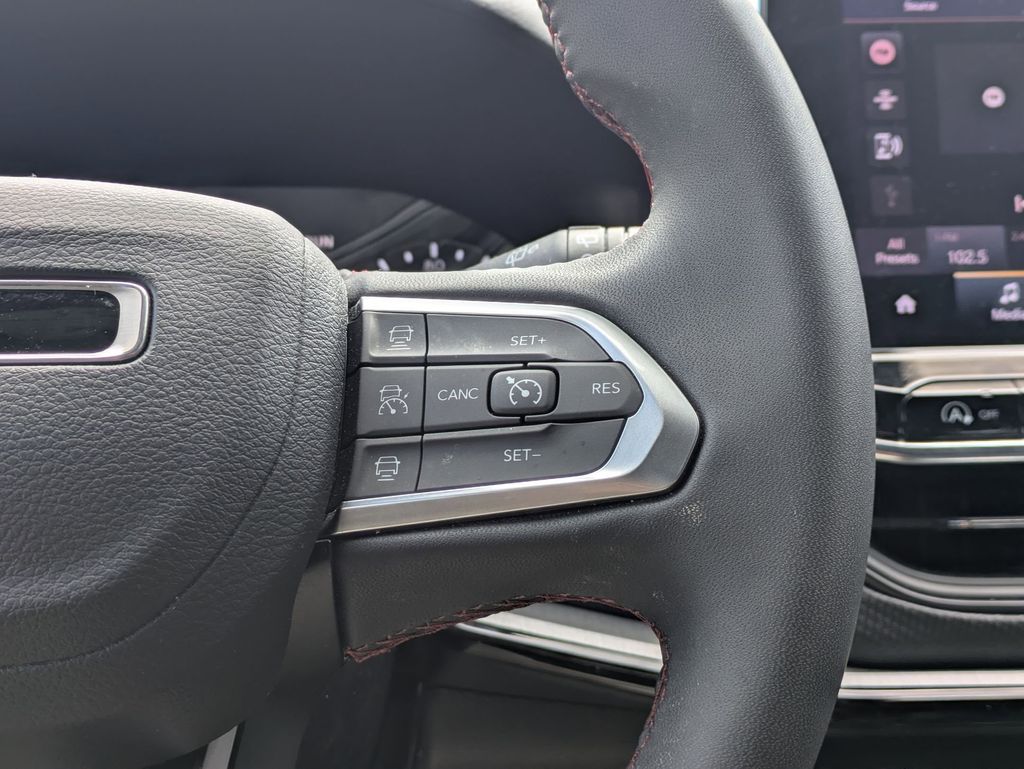 Thumbnail: 2025 Jeep Compass - 24