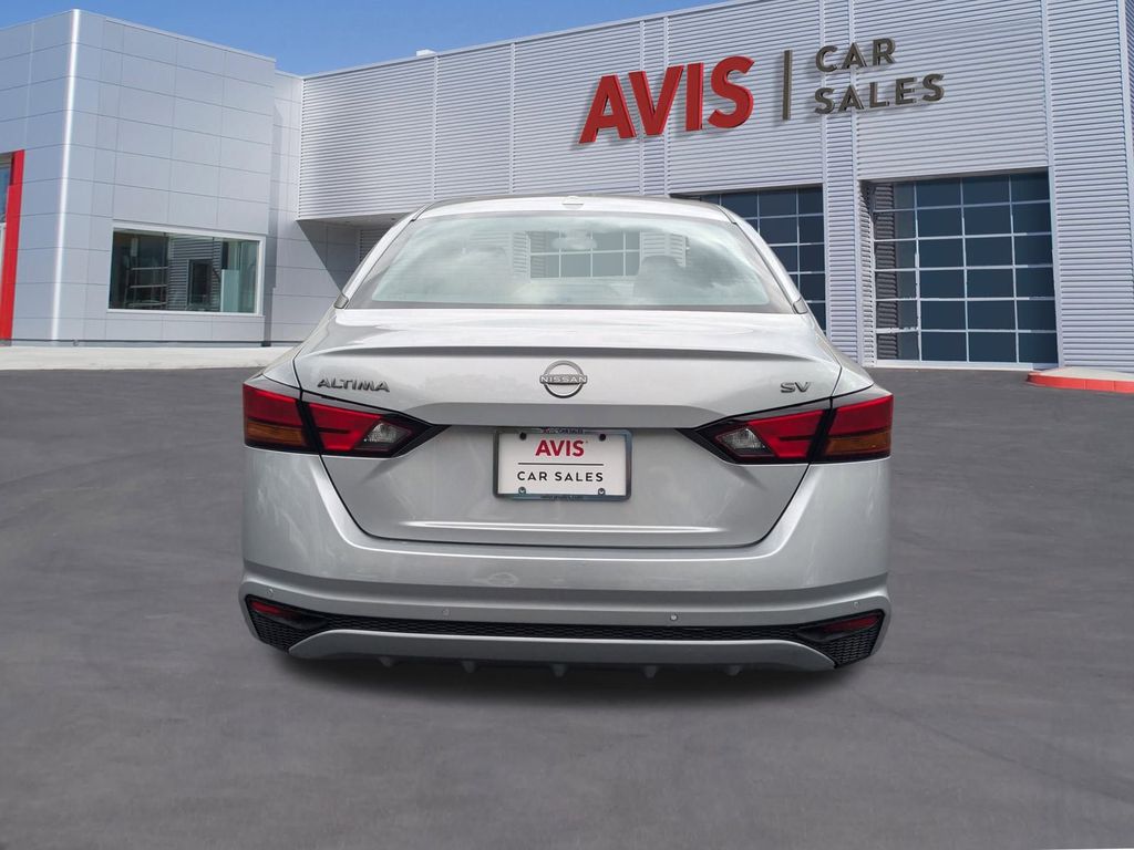 Thumbnail: 2024 Nissan Altima - 7