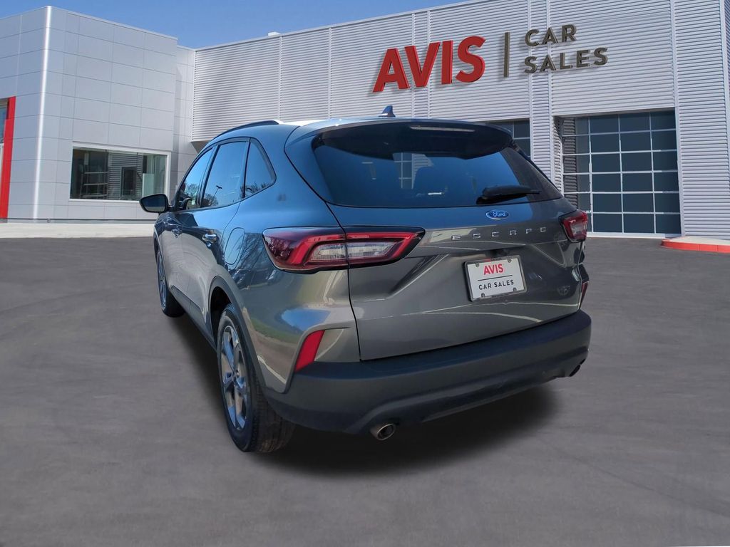Thumbnail: 2025 Ford Escape - 9