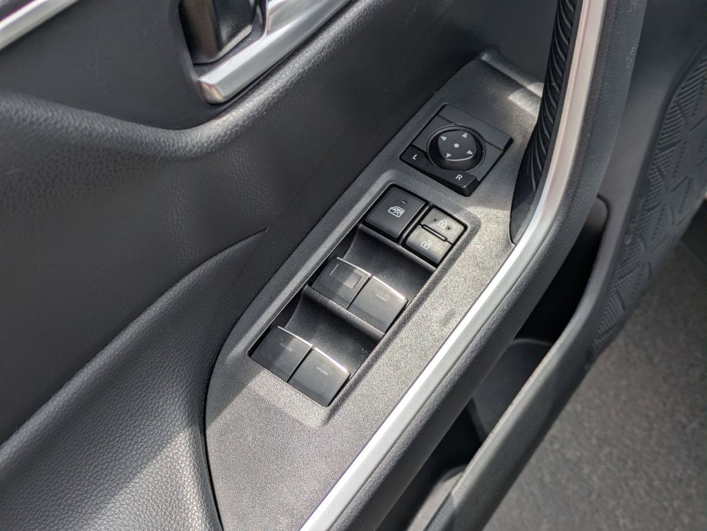 Thumbnail: 2025 Toyota RAV4 - 13